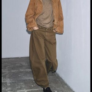 Zara women’s Brown Wide-Leg Pants